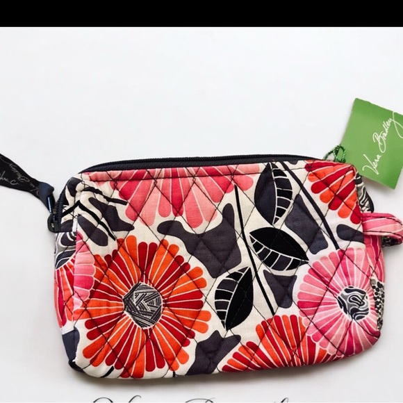 Vera Bradley Other - VERA BRADLEY COSMETIC - MAKEUP  BAG NWT in Cherry Blossom